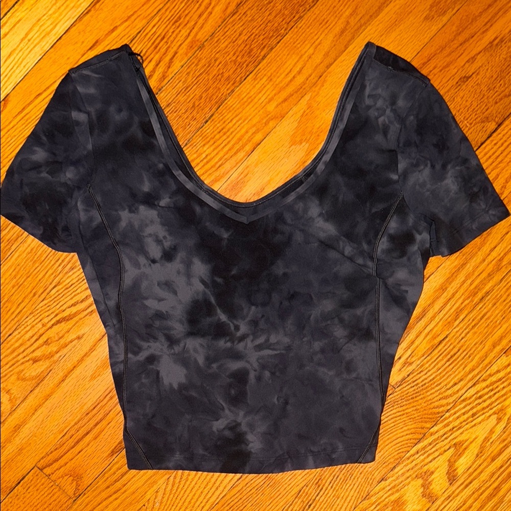 Lululemon Athletica Black Fitted Crop Top Short Sleeve